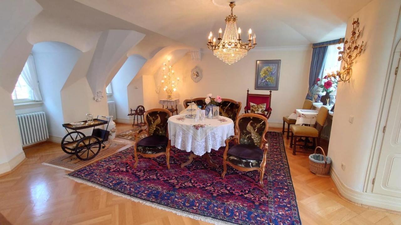 Hotel Zum Riesen - Aelteste Fuerstenherberge Deutschlands Мильтенберг Экстерьер фото